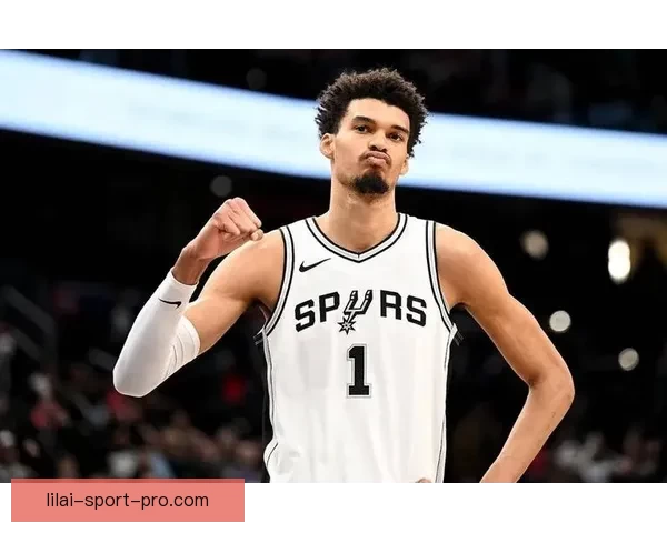 科尔感叹篮筐在文班亚马面前如同玩具 马刺新星明确MVP是未来奋斗目标